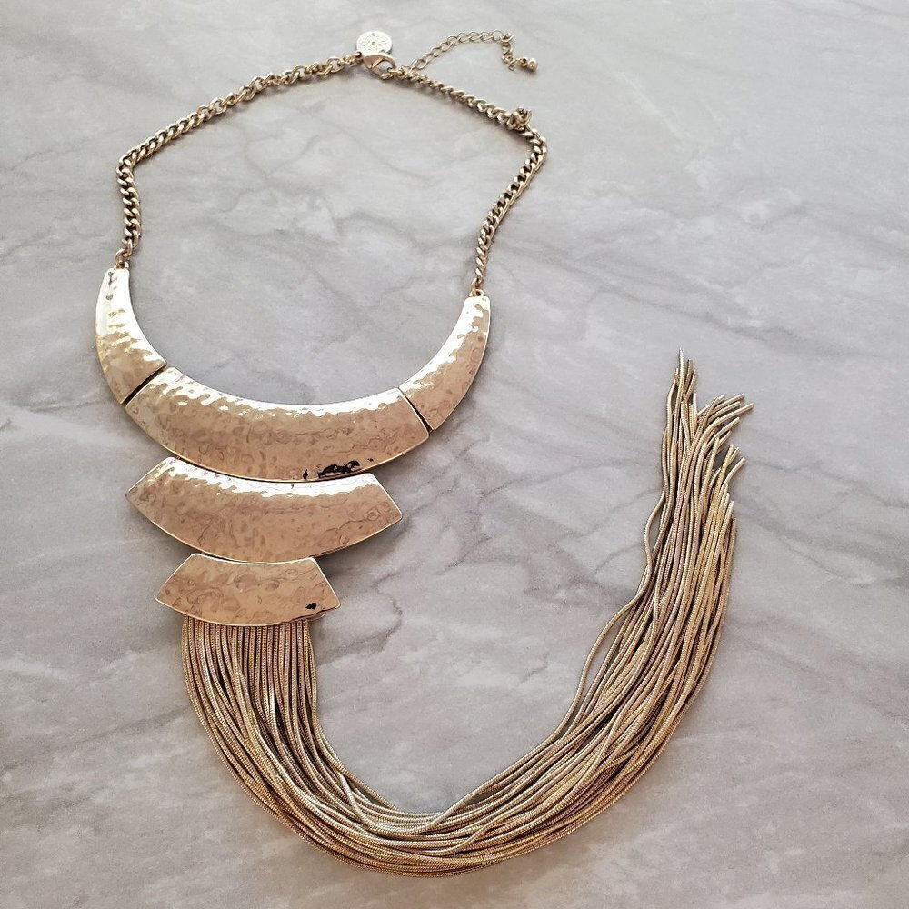 💖 White House Black Market Hammered Gold Tiered Snake Chain Tassel Necklace 💖